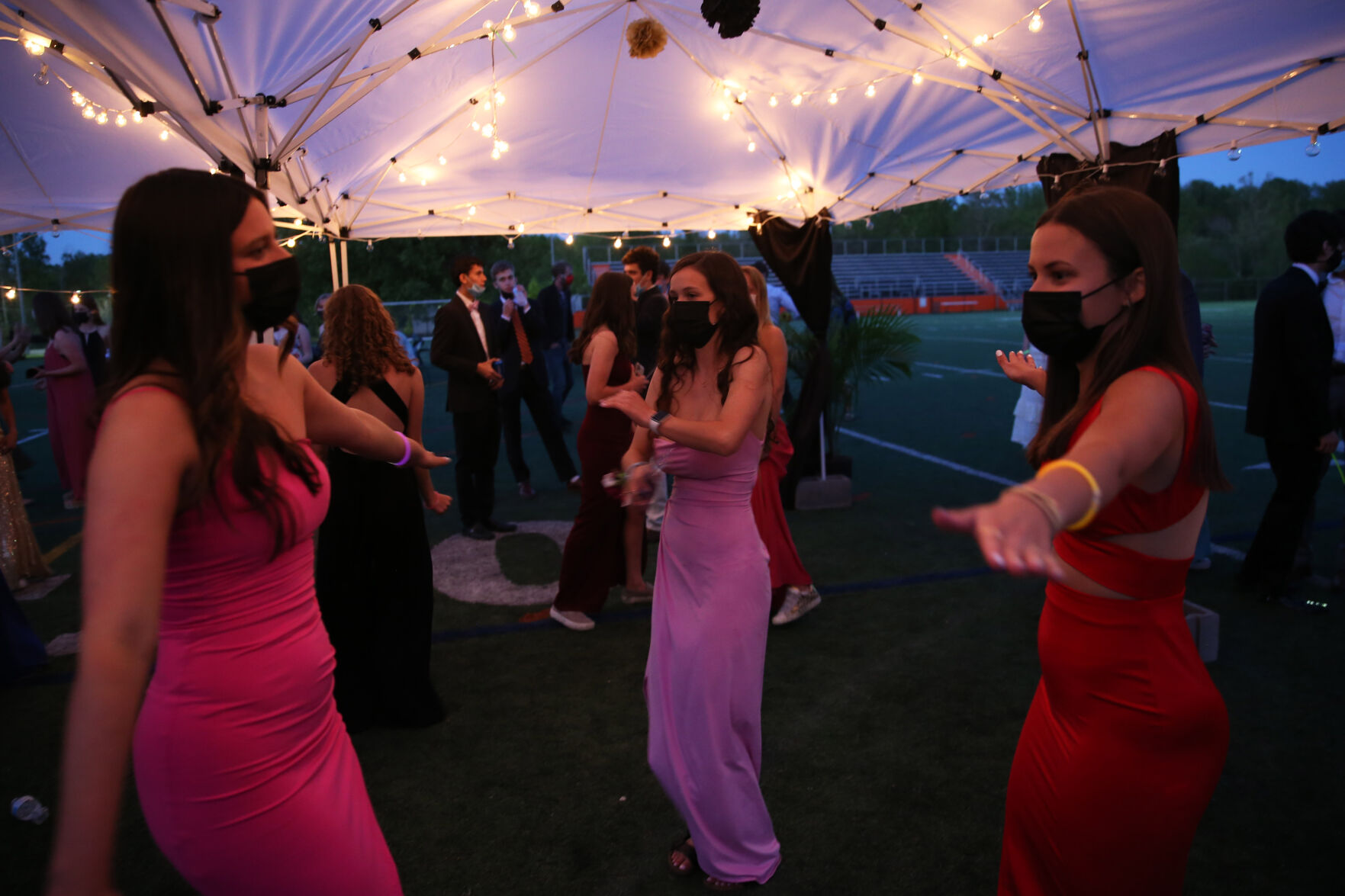 050121-cdp-news-chsprom169.JPG